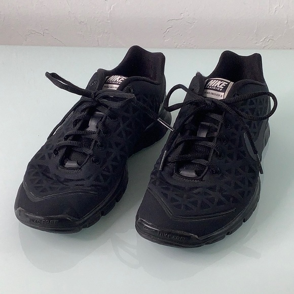 Nike Nike free fit 2 black on black sneakers size 8 EUC - Picture 16 of 16